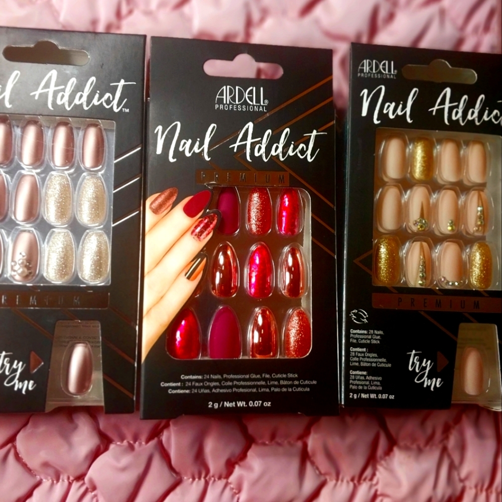 Press on nails